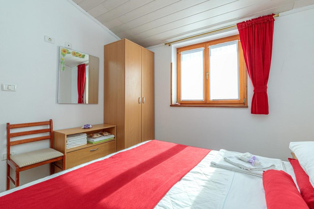 Apartments Sveti Leonard Oprtalj Екстер'єр фото
