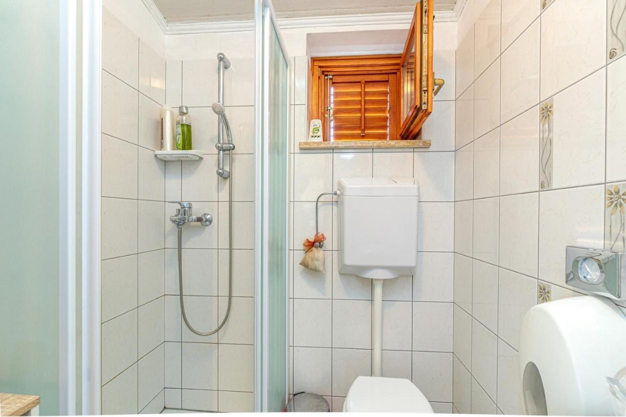 Apartments Sveti Leonard Oprtalj Екстер'єр фото