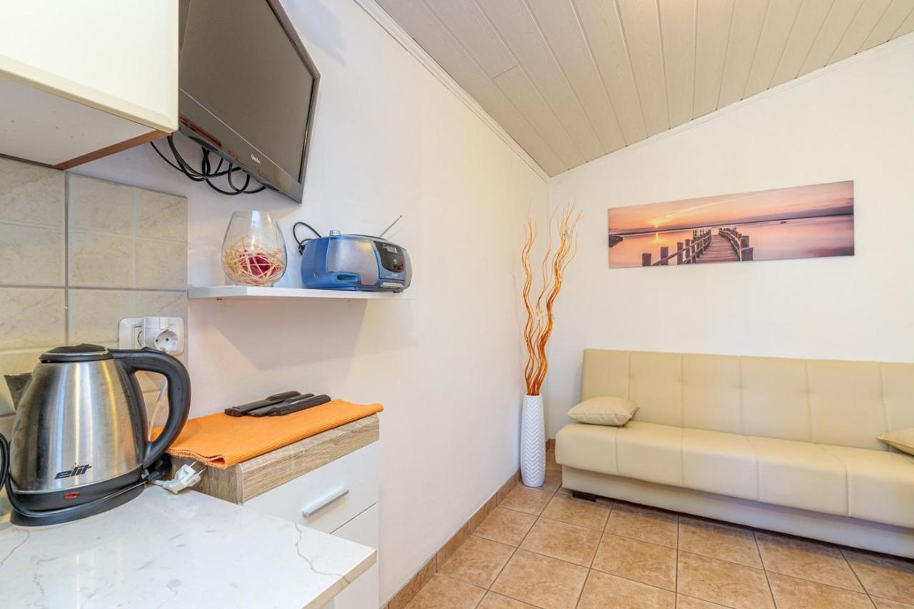 Apartments Sveti Leonard Oprtalj Екстер'єр фото