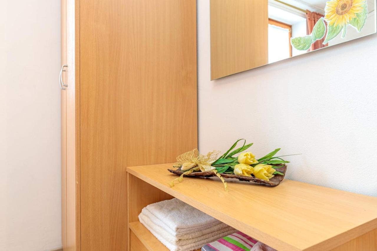 Apartments Sveti Leonard Oprtalj Екстер'єр фото