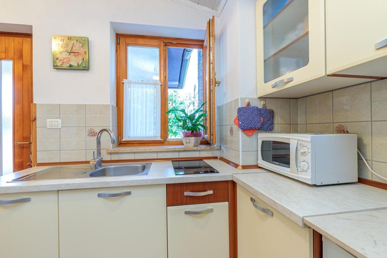 Apartments Sveti Leonard Oprtalj Екстер'єр фото